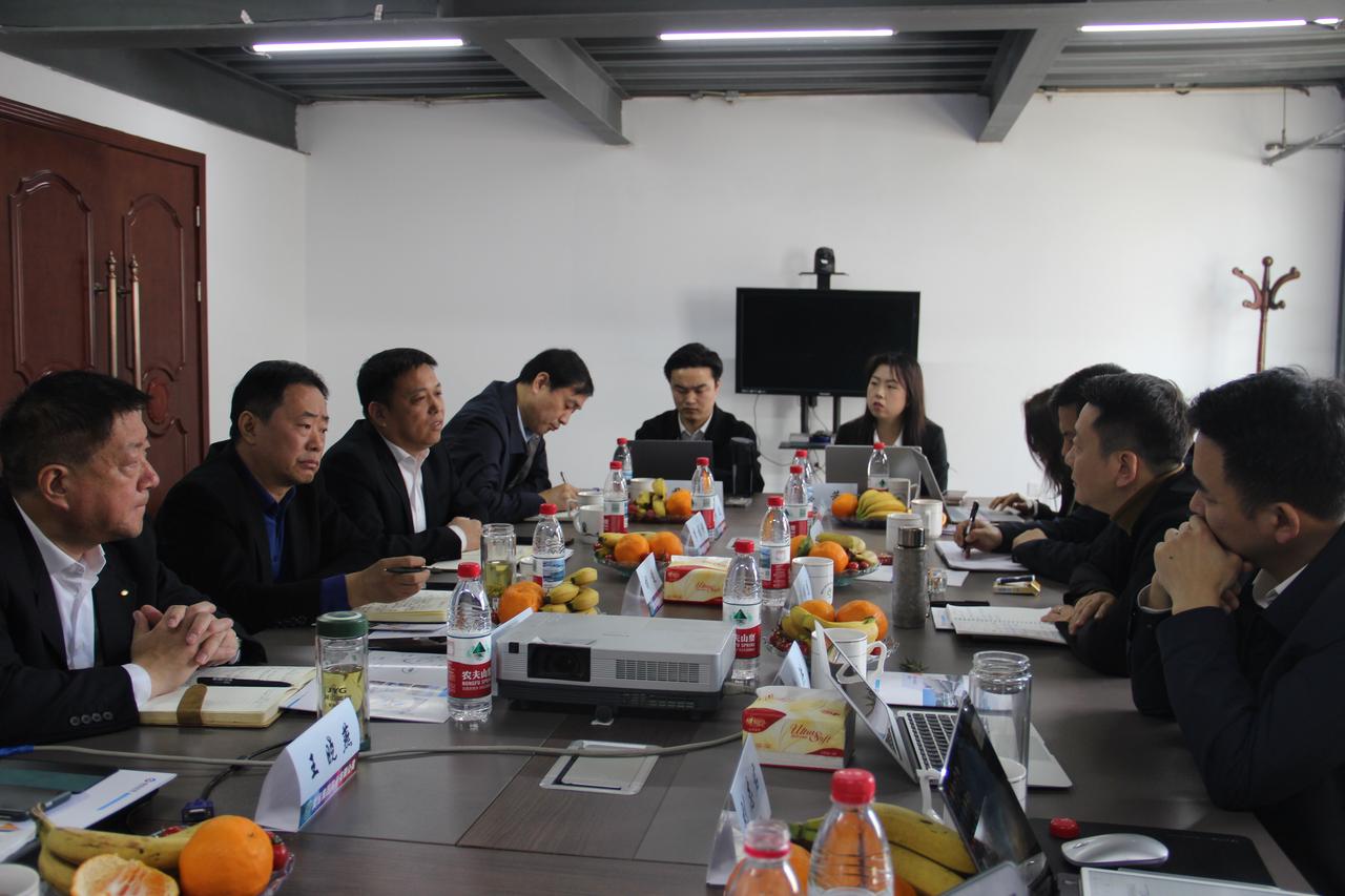 冰球突破豪华版下载app运业赴冀运集团股份有限公司考察交流